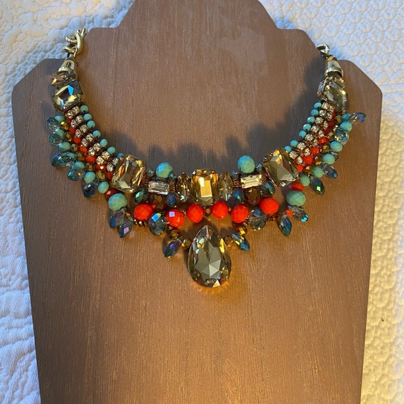 Stunning statement necklace multi coloured - Picture 3 of 5